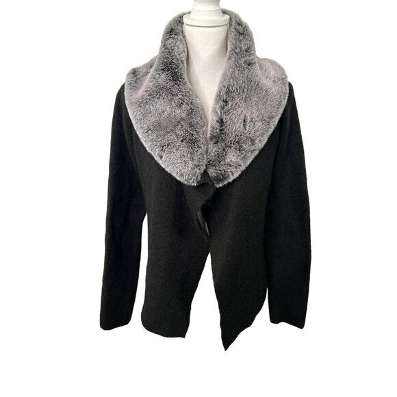 ELLEN TRACY WRAP AROUND SWEATER JACKET BLACK‎ WITH FAUX FUR REMOVAL COLLAR - Picture 1 of 10
